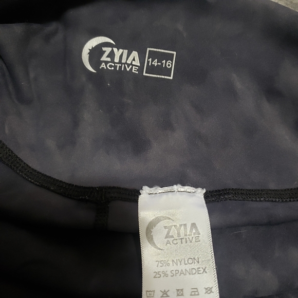 ZYIA Active Tie Dye High Rise Leggings - Picture 3 of 15